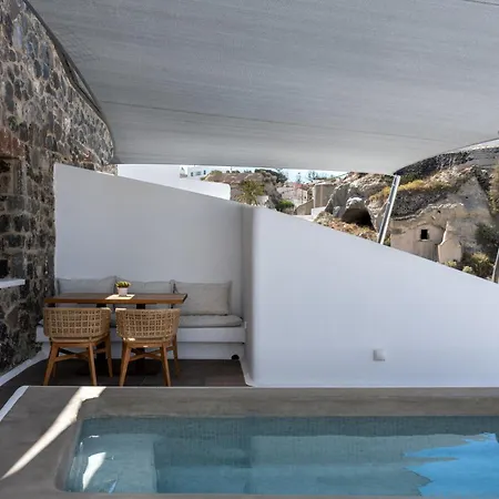 Victoria Caves Aparthotel