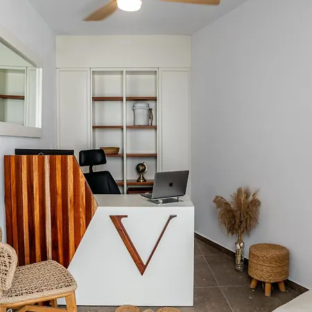 Victoria Caves アパートホテル