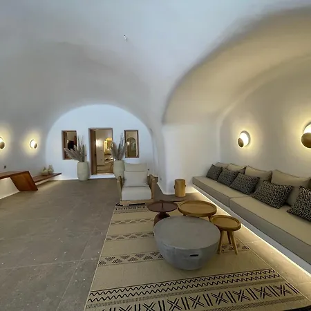 Victoria Caves Aparthotel Vothon