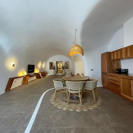Lägenhetshotell Victoria Caves 4*
