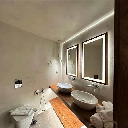 Aparthotel Victoria Caves