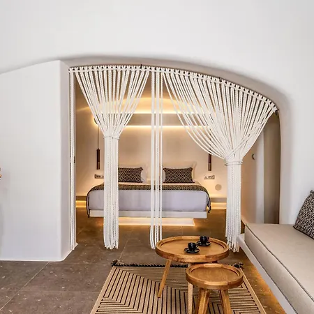 Victoria Caves 4*