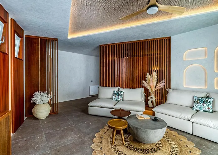 Aparthotel Victoria Caves 4*