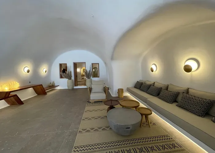 Victoria Caves Aparthotel Vothon