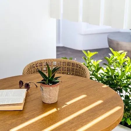 Victoria Caves 아파트호텔 Vóthon