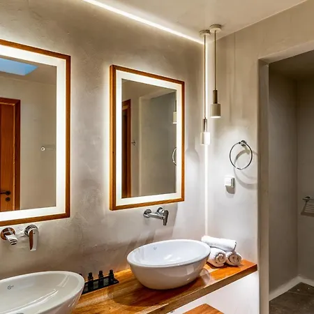 아파트호텔 Victoria Caves 4*