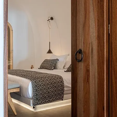 Victoria Caves Vóthon